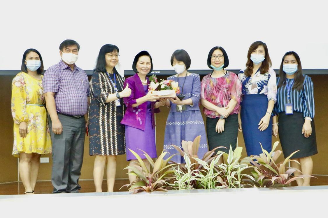 งานแสดงความยินดี13