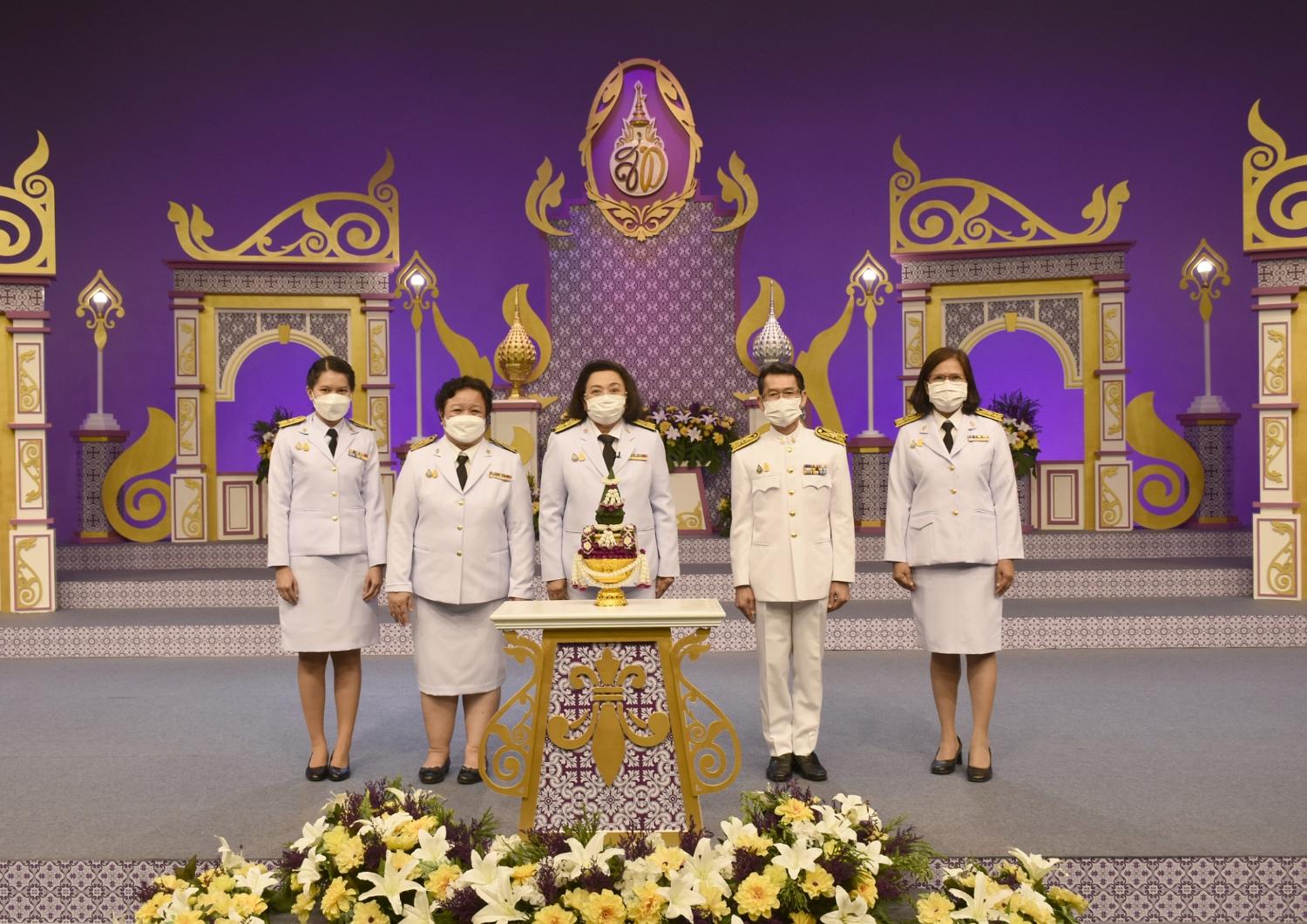 ร่วมบันทึกเทปถวายพระพร 4