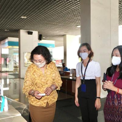 รับมอบหน้ากาก KN952