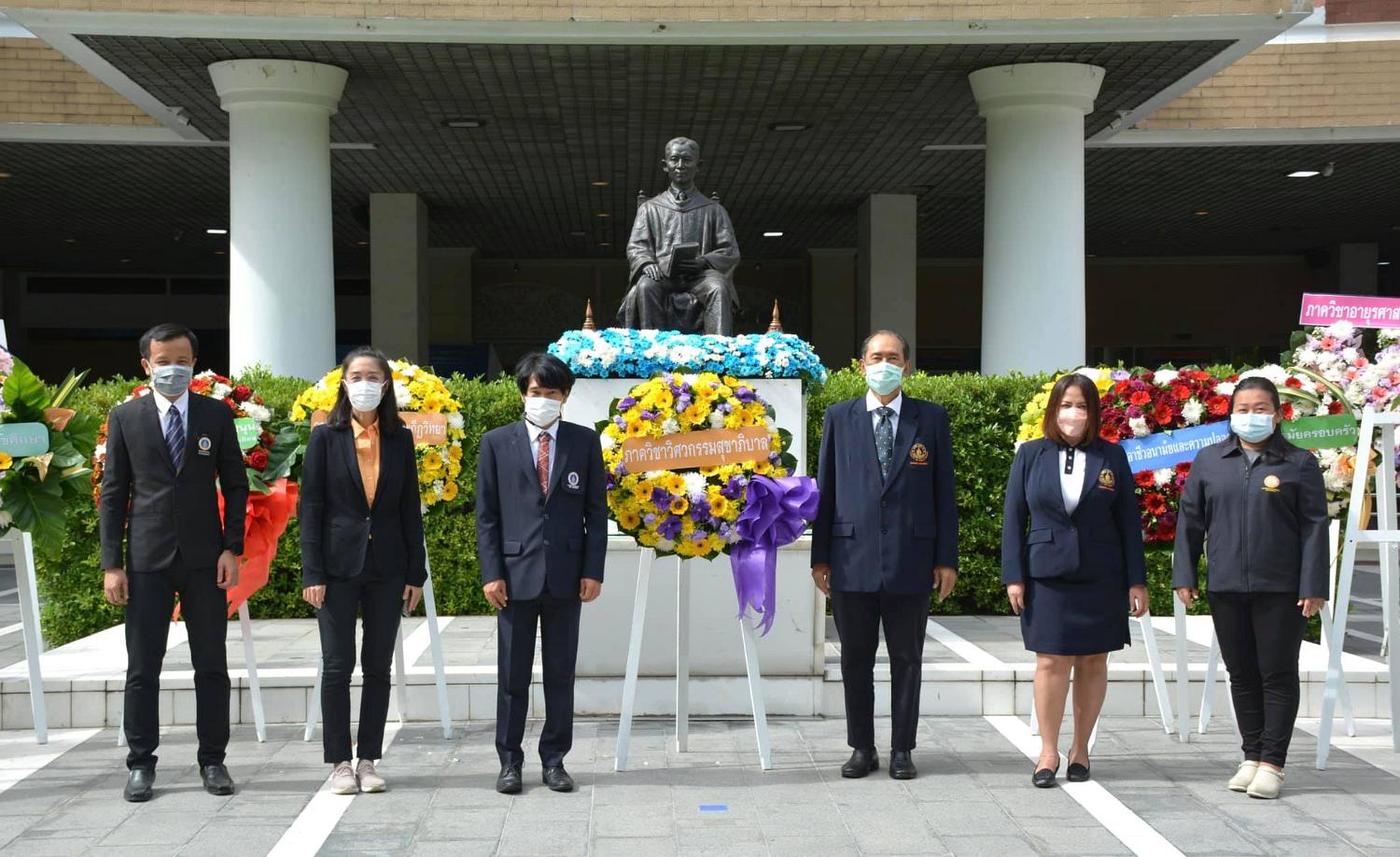 พิธีวางพวงมาลา22