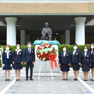 พิธีวางพวงมาลา10