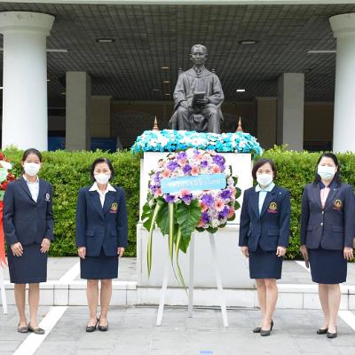 พิธีวางพวงมาลา12