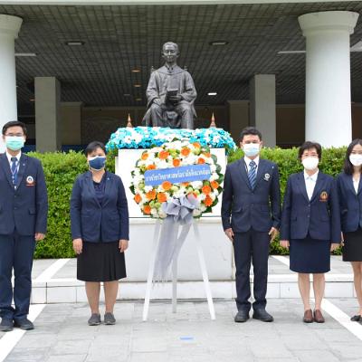 พิธีวางพวงมาลา18