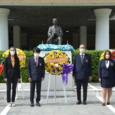 พิธีวางพวงมาลา22