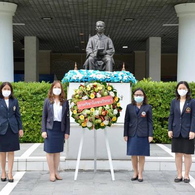 พิธีวางพวงมาลา5