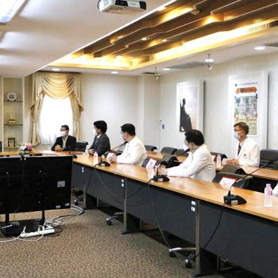 แสดงความยินดี11