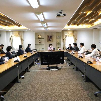 แสดงความยินดี6