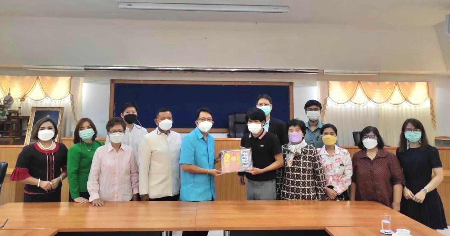 พบนายกเทศมนตรีสูงเนิน1