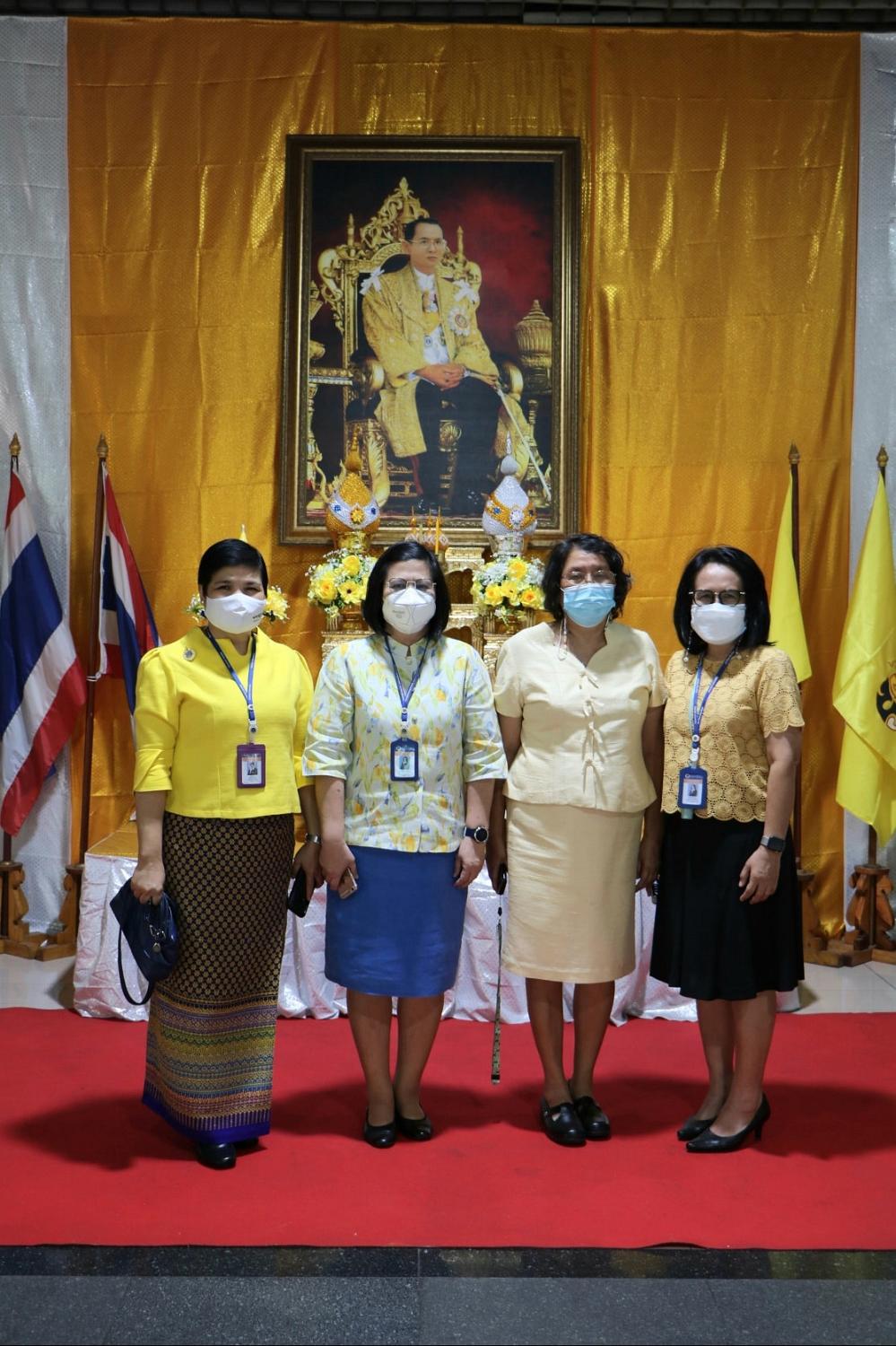 วันคล้ายวันพระบรมราชสมภพ15