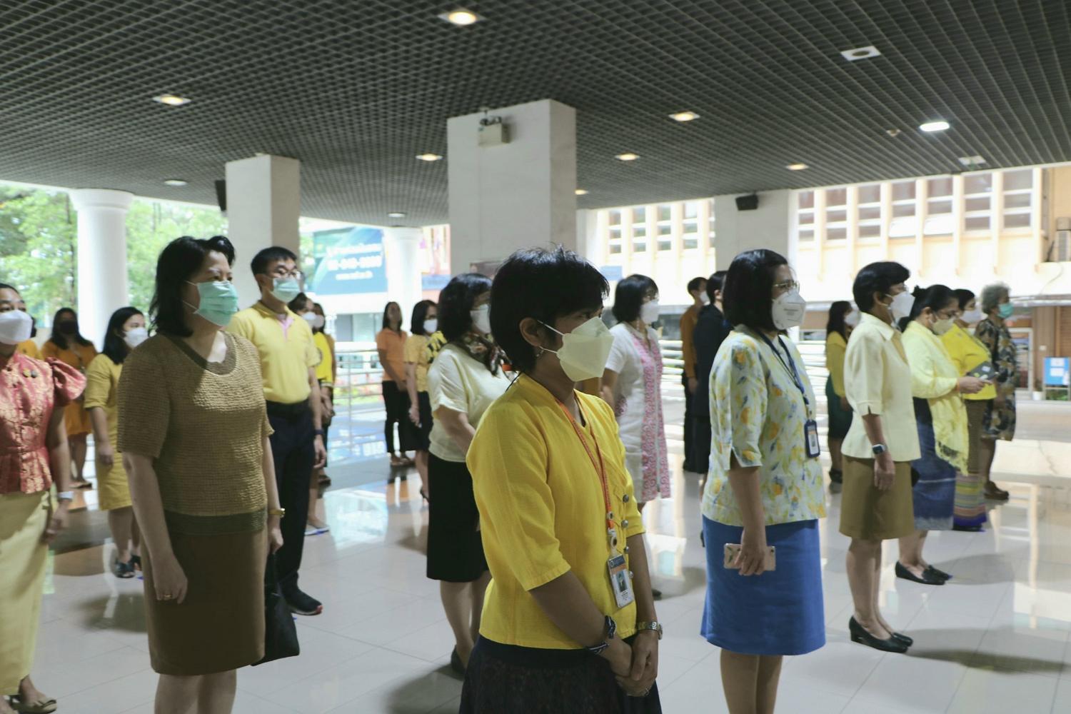 วันคล้ายวันพระบรมราชสมภพ8
