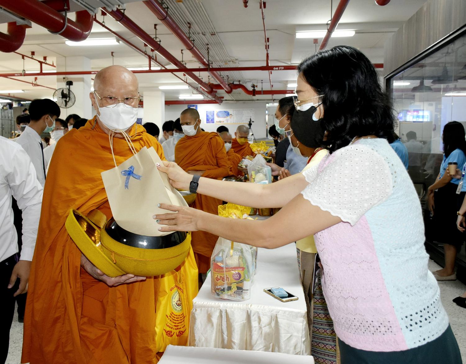 พิธีทำบุญฯ9