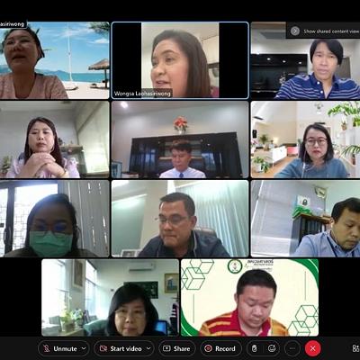 ประชุมคณะกรรมการ1