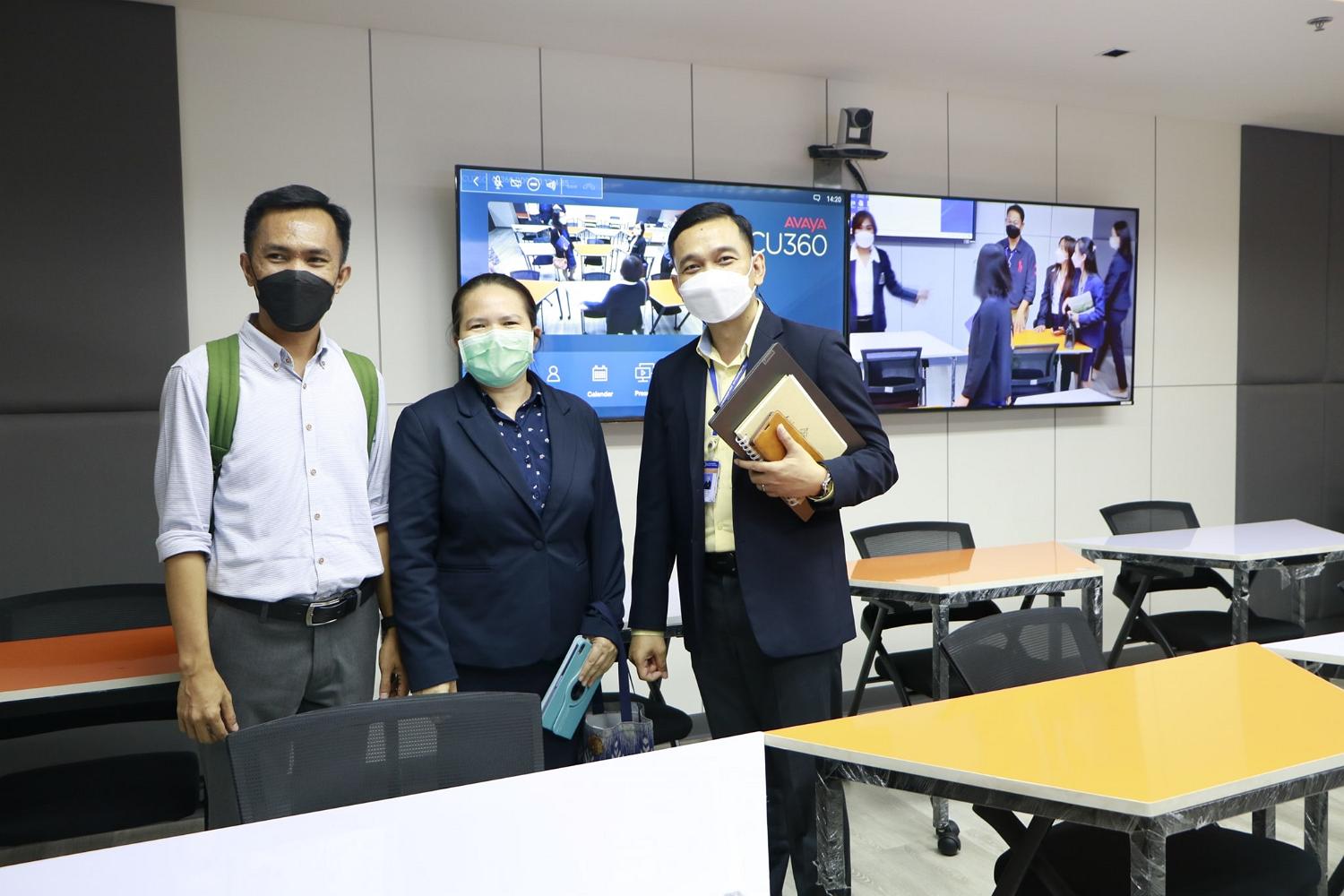 ร่วมให้การต้อนรับ 9