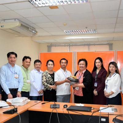 ร่วมรับฟังการนำเสนอ1