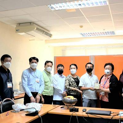 ร่วมรับฟังการนำเสนอ2